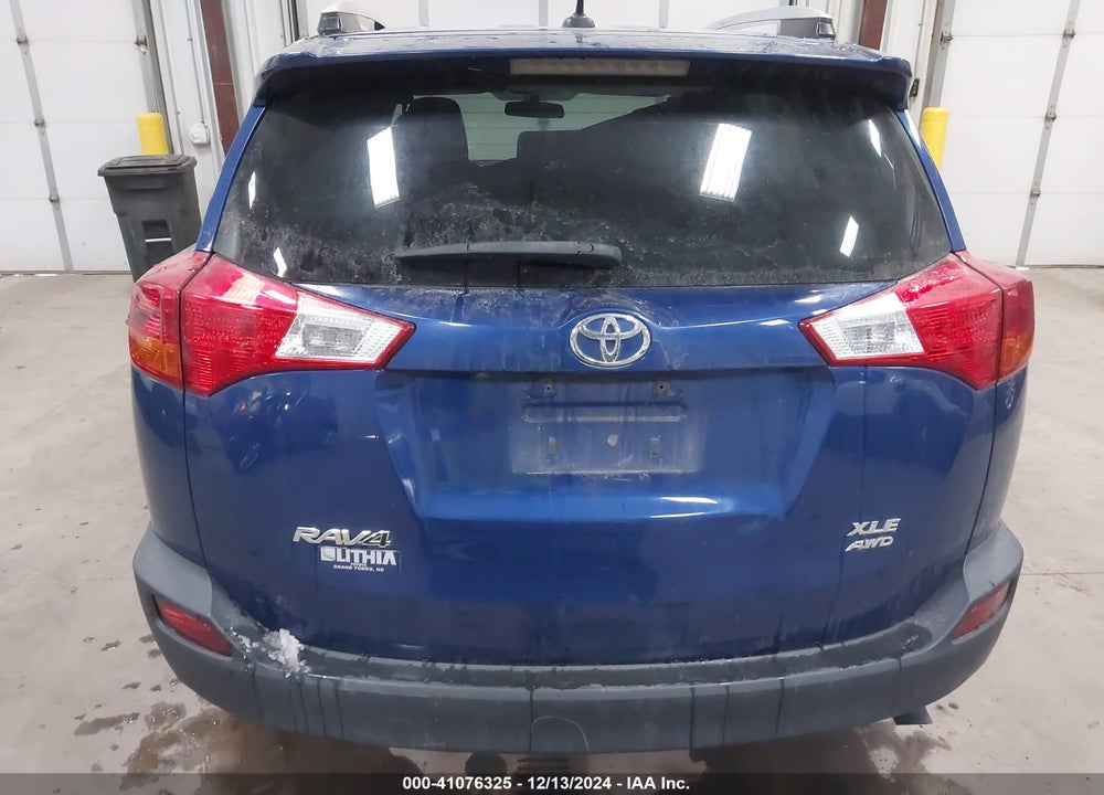 2015 TOYOTA RAV4 XLE VIN: 2T3RFREV9FW359639