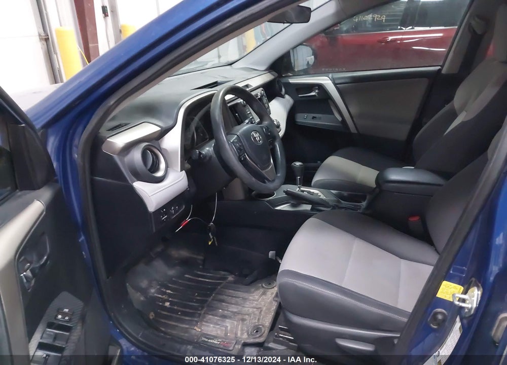 2015 TOYOTA RAV4 XLE VIN: 2T3RFREV9FW359639
