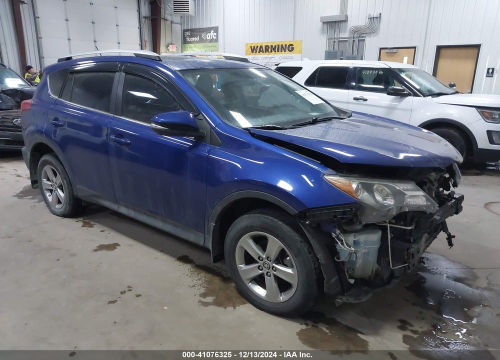 2015 TOYOTA RAV4 XLE VIN: 2T3RFREV9FW359639