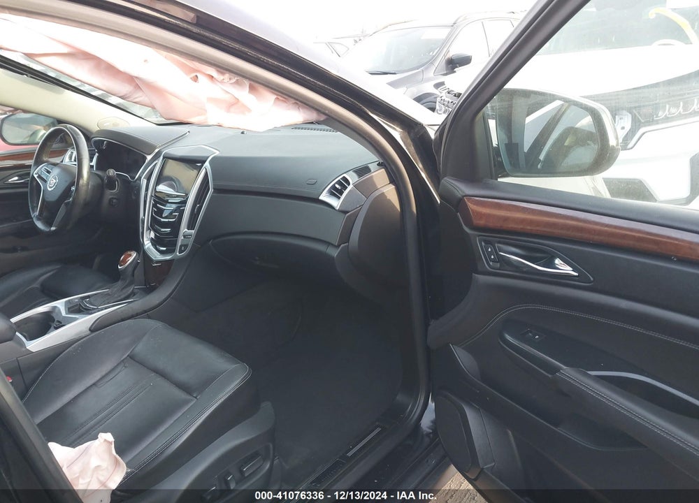 2013 CADILLAC SRX LUXURY COLLECTION VIN: 3GYFNCE37DS638402
