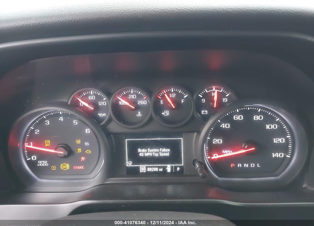 2020 CHEVROLET SILVERADO 1500 4WD SHORT BED WT VIN: 3GCUYAEF7LG175021