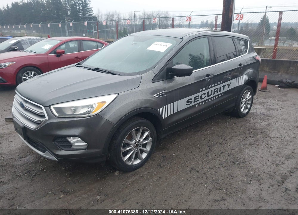 2017 FORD ESCAPE SE VIN: 1FMCU9GD4HUE49938