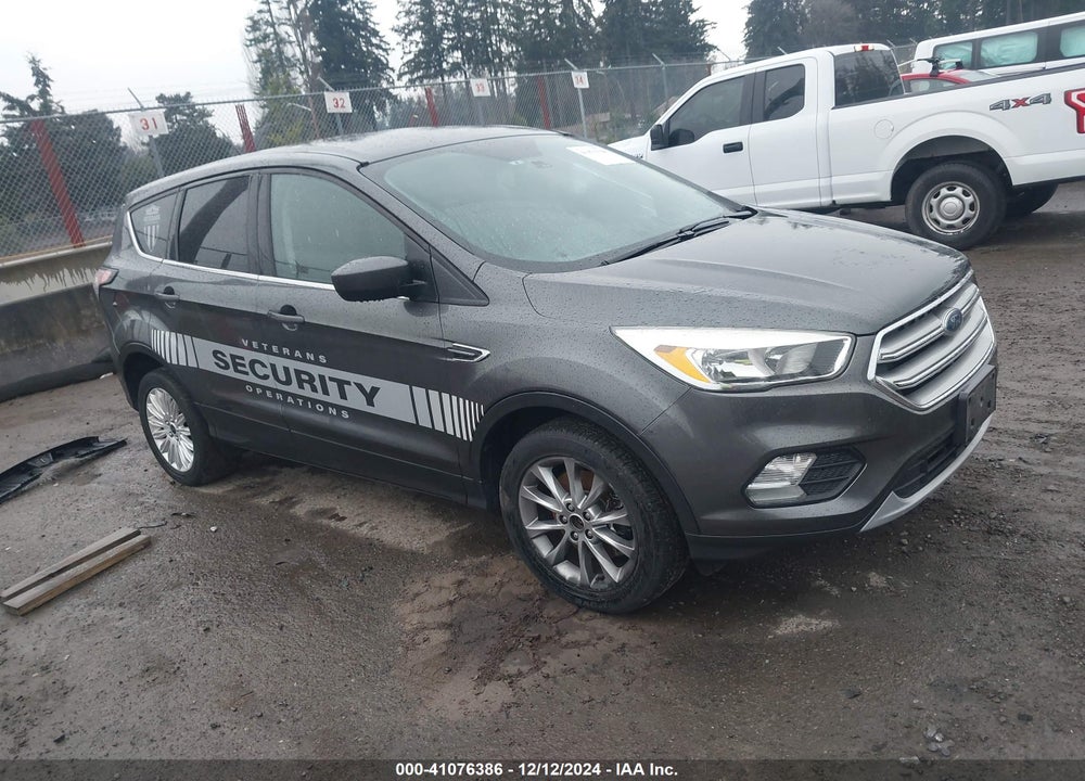 2017 FORD ESCAPE SE VIN: 1FMCU9GD4HUE49938