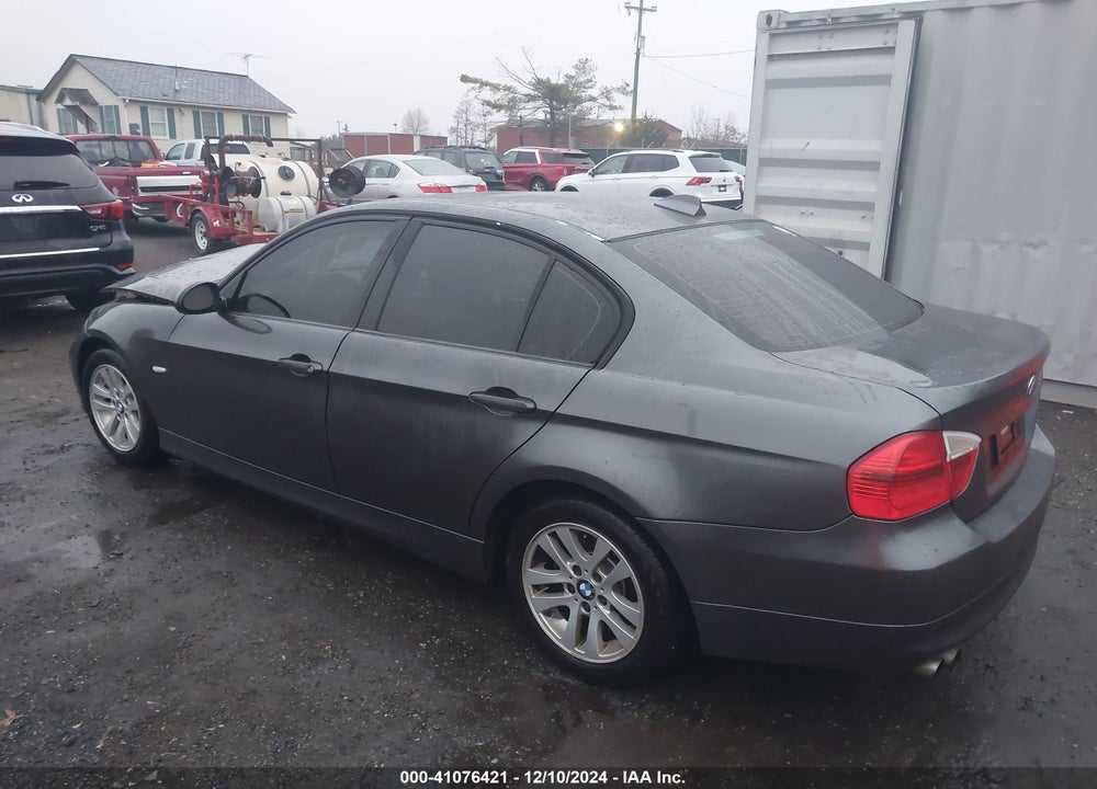 2006 BMW 325XI VIN: WBAVD13516KV04445