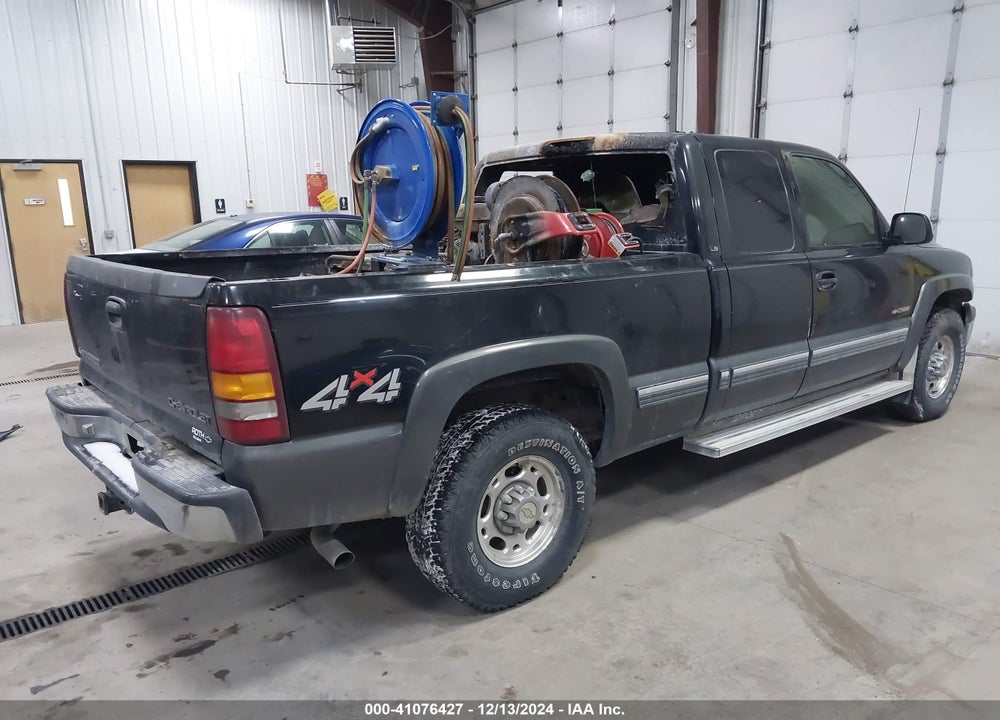 2000 CHEVROLET SILVERADO 2500 LS VIN: 1GCGK29U4YE220699