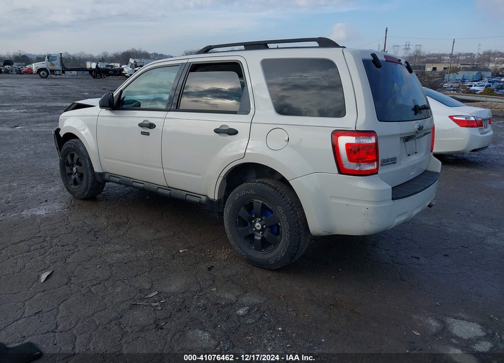 2010 FORD ESCAPE XLT VIN: 1FMCU9D78AKC42145
