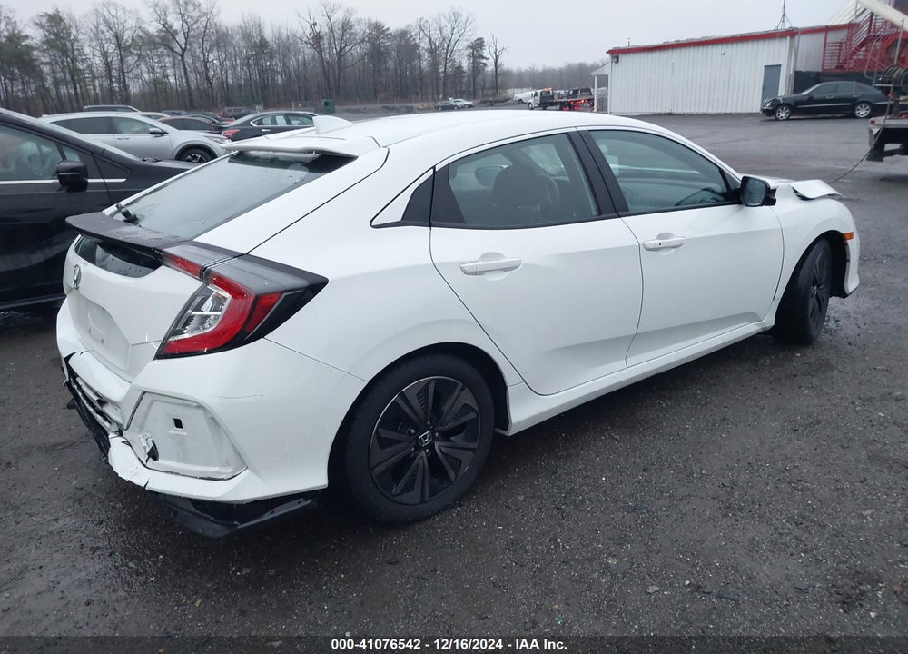 2017 HONDA CIVIC VIN: SHHFK7H5XHU405923