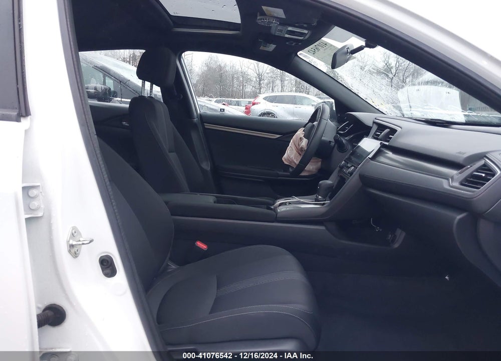 2017 HONDA CIVIC VIN: SHHFK7H5XHU405923