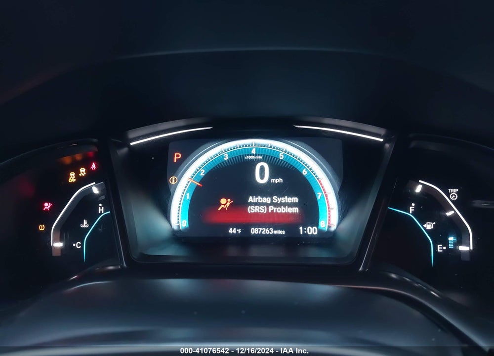 2017 HONDA CIVIC VIN: SHHFK7H5XHU405923