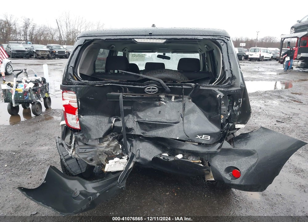 2011 SCION XB VIN: JTLZE4FE1B1121933