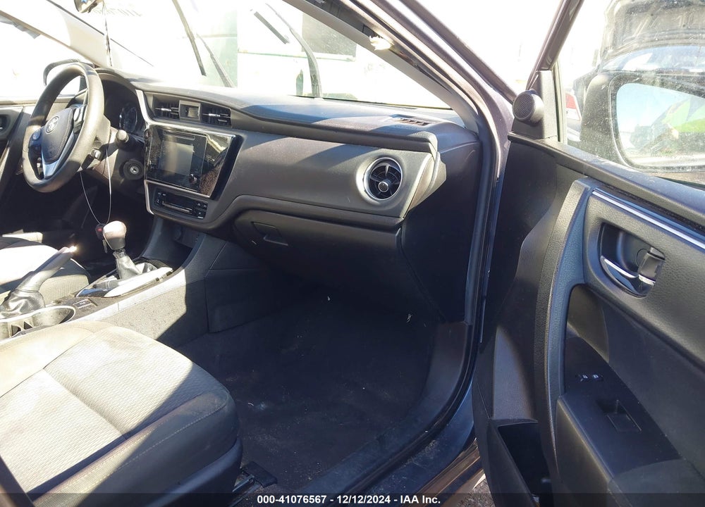 2019 TOYOTA COROLLA LE VIN: 5YFBURHE2KP892617