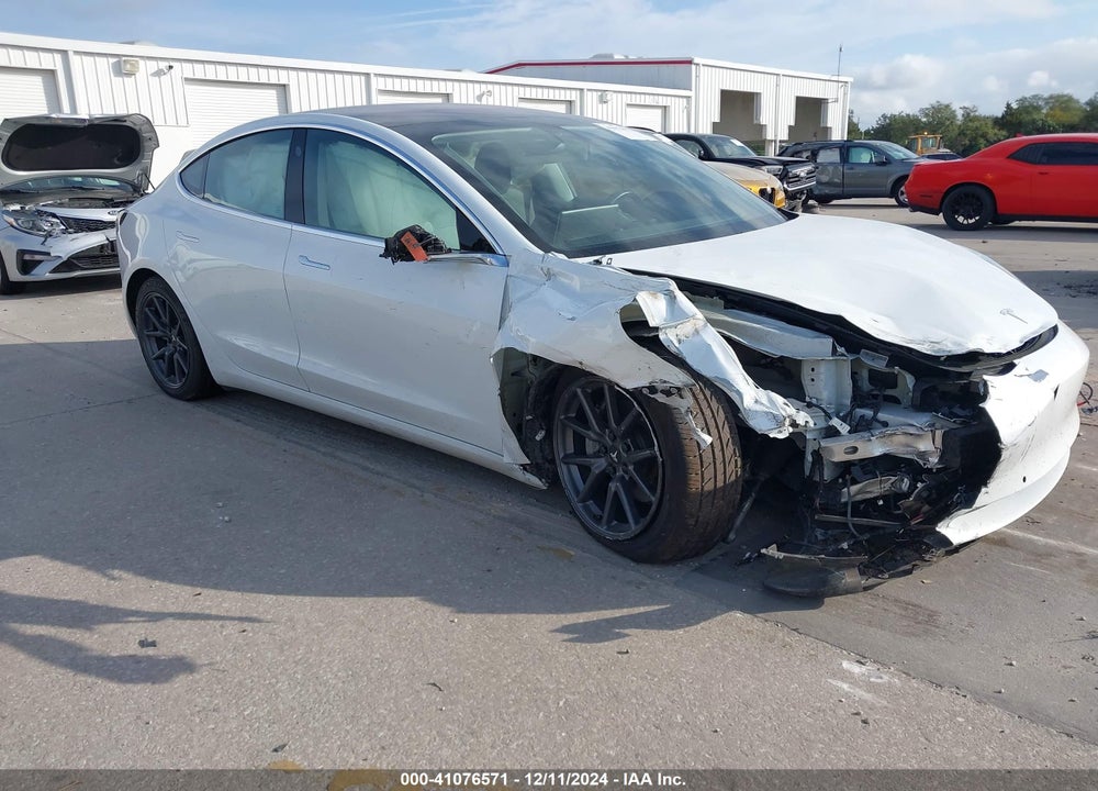 2018 TESLA MODEL 3 LONG RANGE/PERFORMANCE VIN: 5YJ3E1EB0JF115523
