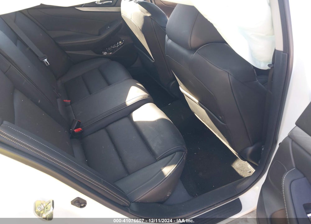 2017 NISSAN MAXIMA VIN: 1N4AA6AP6HC420944