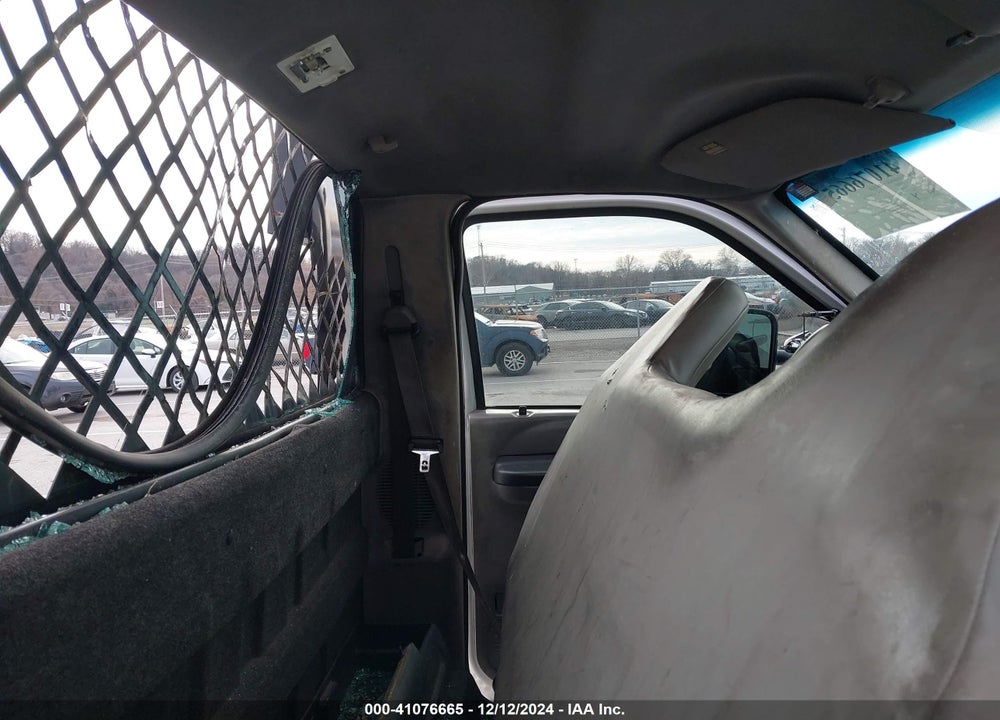 2000 FORD F-450 CHASSIS LARIAT/XL/XLT VIN: 1FDXF46F9YED68199