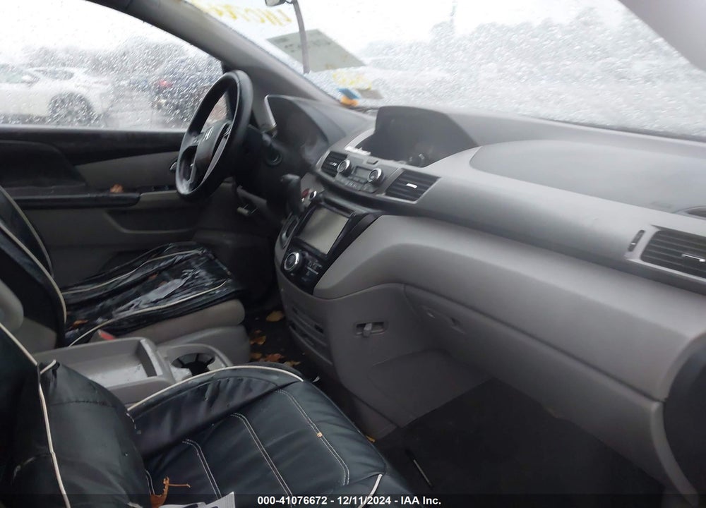 2016 HONDA ODYSSEY SE VIN: 5FNRL5H39GB146323