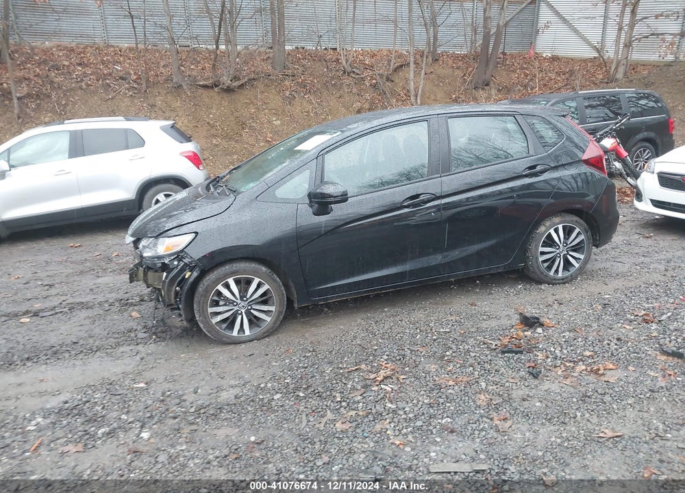 2018 HONDA FIT VIN: 3HGGK5H81JM705678