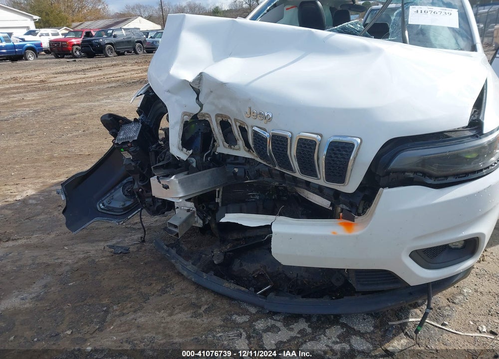 2019 JEEP CHEROKEE LATITUDE PLUS FWD VIN: 1C4PJLLB0KD377188