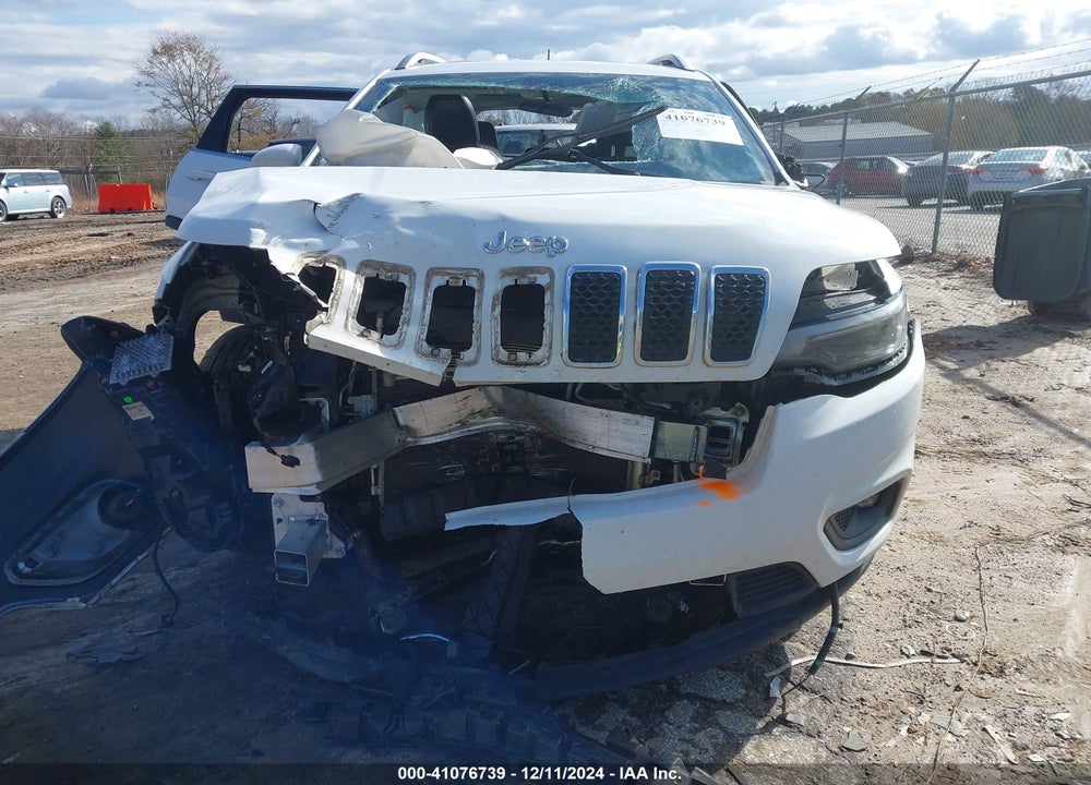 2019 JEEP CHEROKEE LATITUDE PLUS FWD VIN: 1C4PJLLB0KD377188
