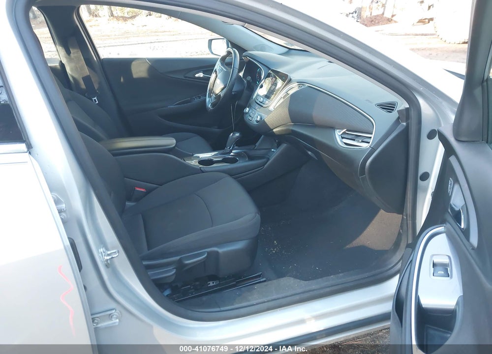 2018 CHEVROLET MALIBU LT VIN: 1G1ZD5ST7JF245059