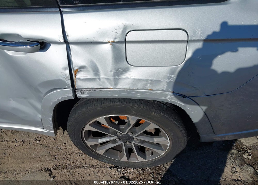 2023 JEEP GRAND CHEROKEE L OVERLAND 4X2 VIN: 1C4RJJDG4P8703940