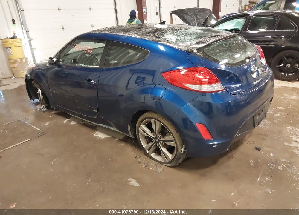 2017 HYUNDAI VELOSTER VIN: KMHTC6AD6HU317886