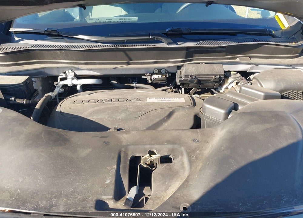 2019 HONDA PILOT LX VIN: 5FNYF6H11KB009506