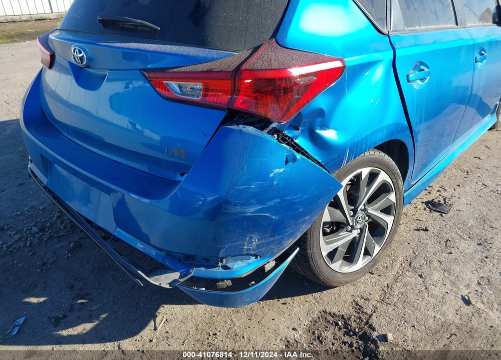 2018 TOYOTA COROLLA IM VIN: JTNKARJEXJJ571801