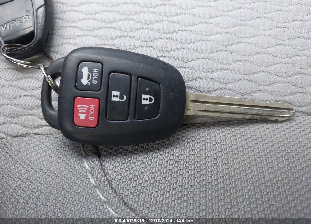 2015 TOYOTA COROLLA VIN: 2T1BURHE7FC431256