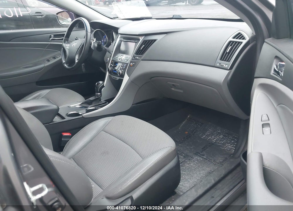2011 HYUNDAI SONATA SE 2.0T VIN: 5NPEC4AB9BH205777