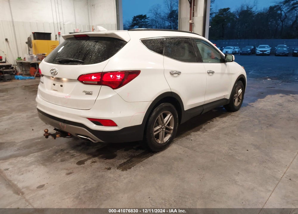 2017 HYUNDAI SANTA FE SPORT 2.4L VIN: 5NMZUDLB0HH021751