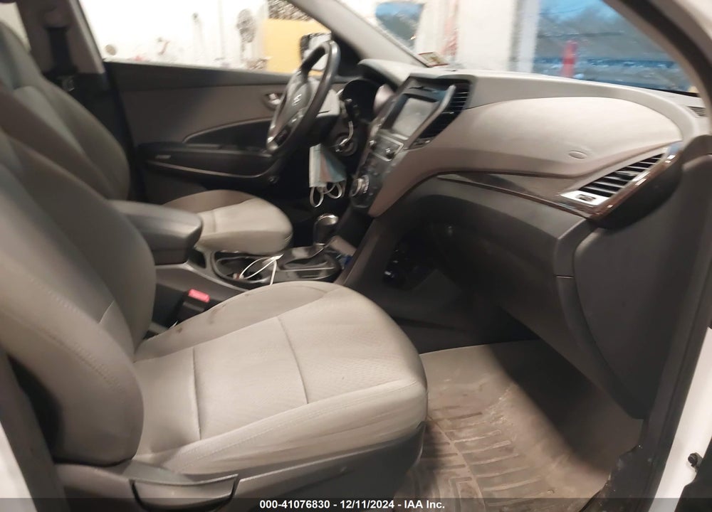 2017 HYUNDAI SANTA FE SPORT 2.4L VIN: 5NMZUDLB0HH021751