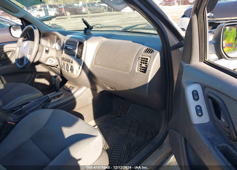2007 FORD ESCAPE HYBRID VIN: 1FMYU49H67KB28261