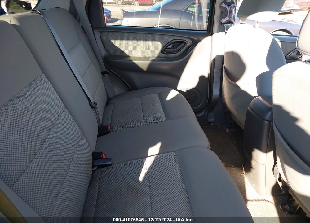 2007 FORD ESCAPE HYBRID VIN: 1FMYU49H67KB28261