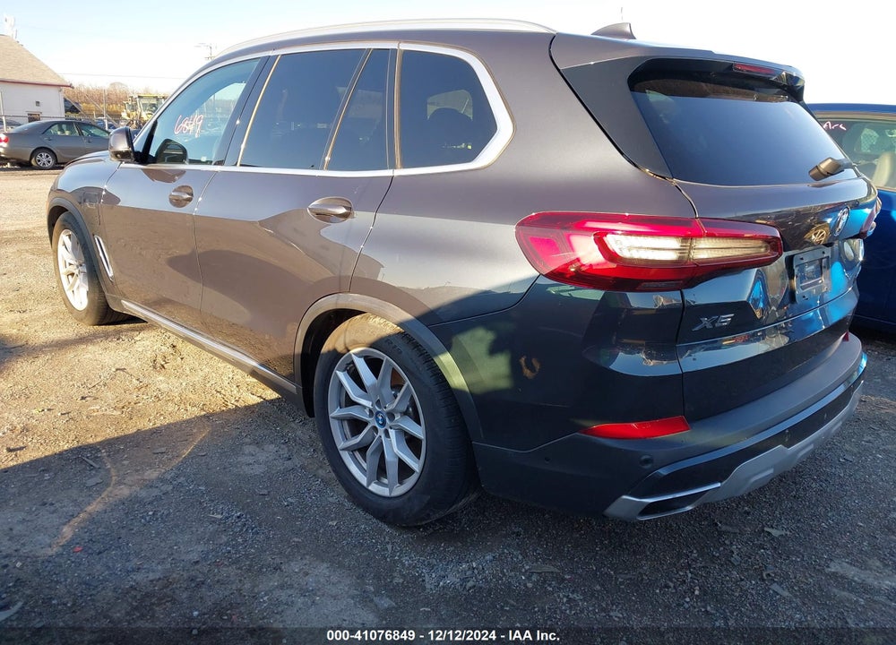 2022 BMW X5 PHEV XDRIVE45E VIN: 5UXTA6C02N9K00372
