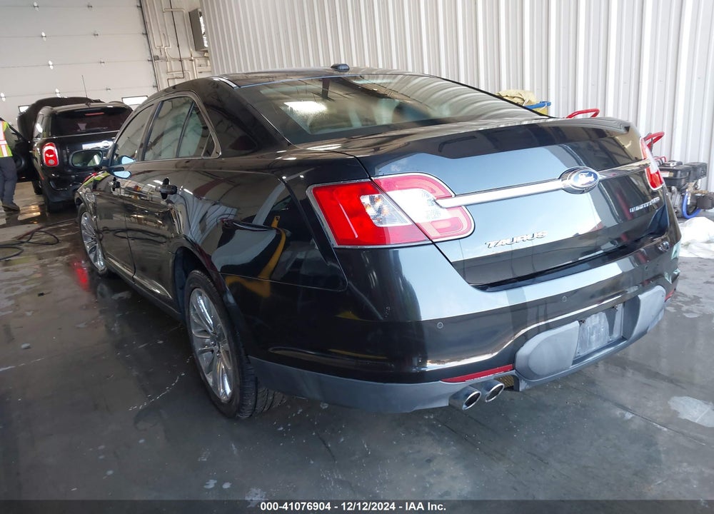 2010 FORD TAURUS LIMITED VIN: 1FAHP2JW7AG155088