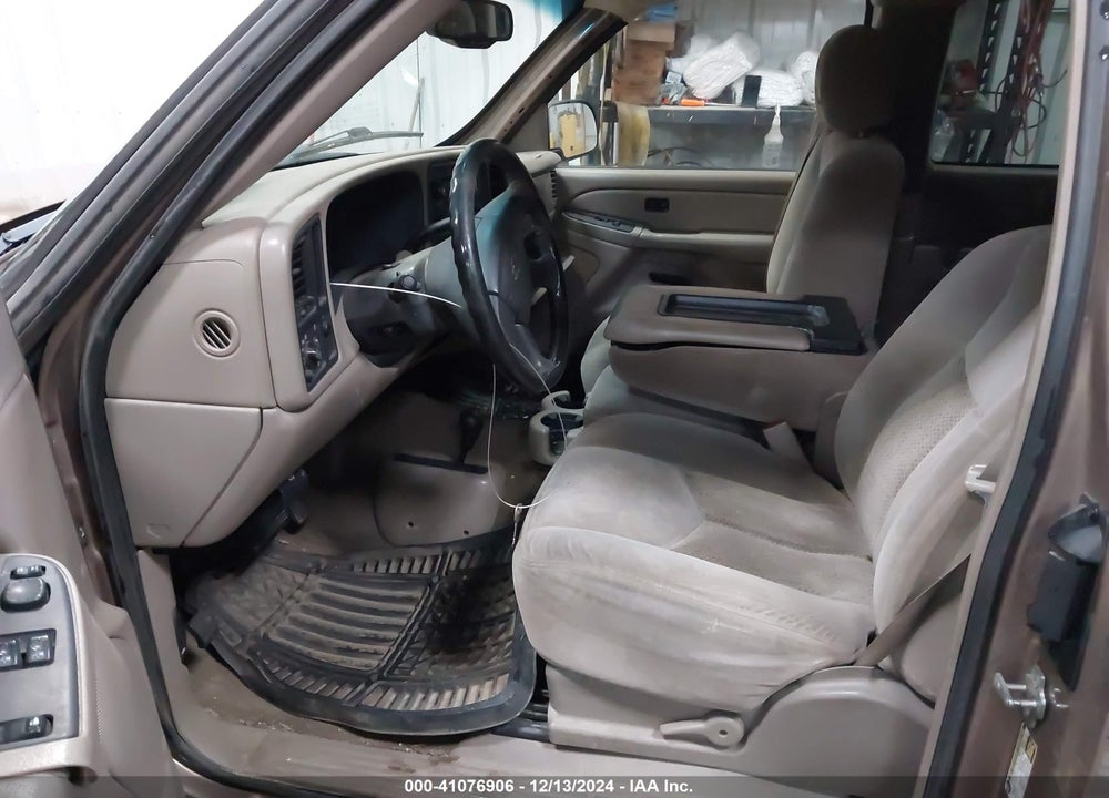2005 CHEVROLET SILVERADO 1500 LS VIN: 1GCEK19Z25E230365