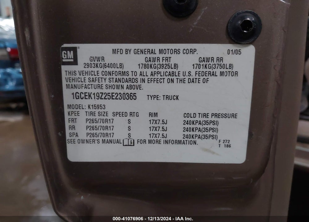 2005 CHEVROLET SILVERADO 1500 LS VIN: 1GCEK19Z25E230365