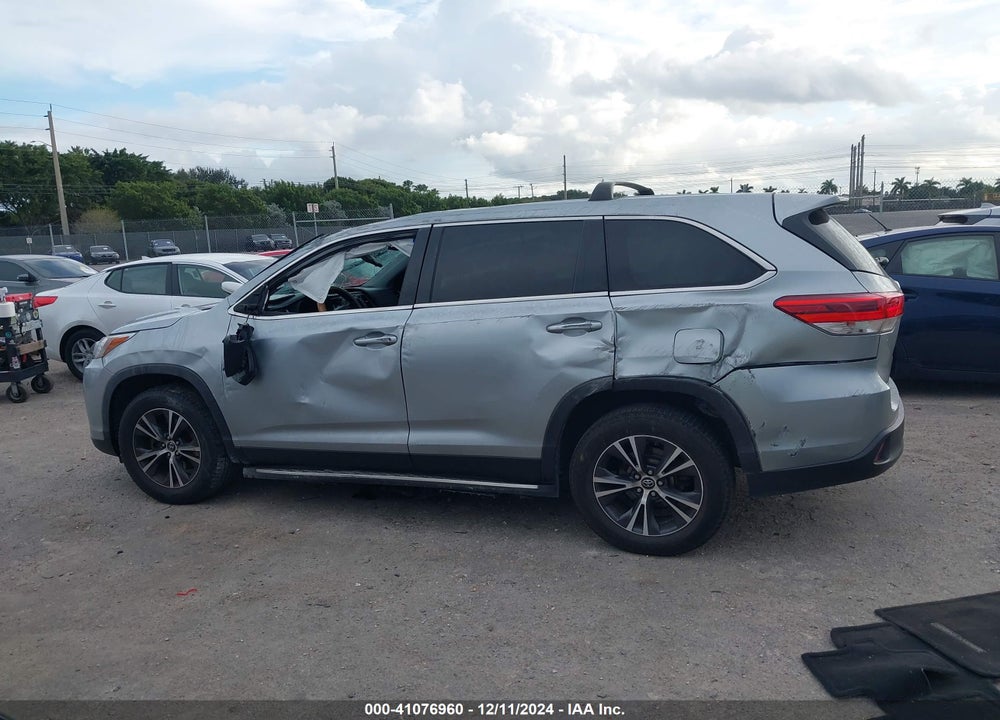 2019 TOYOTA HIGHLANDER LE VIN: 5TDZARFH7KS052716
