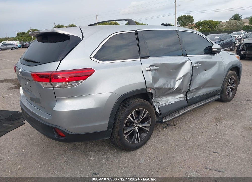 2019 TOYOTA HIGHLANDER LE VIN: 5TDZARFH7KS052716