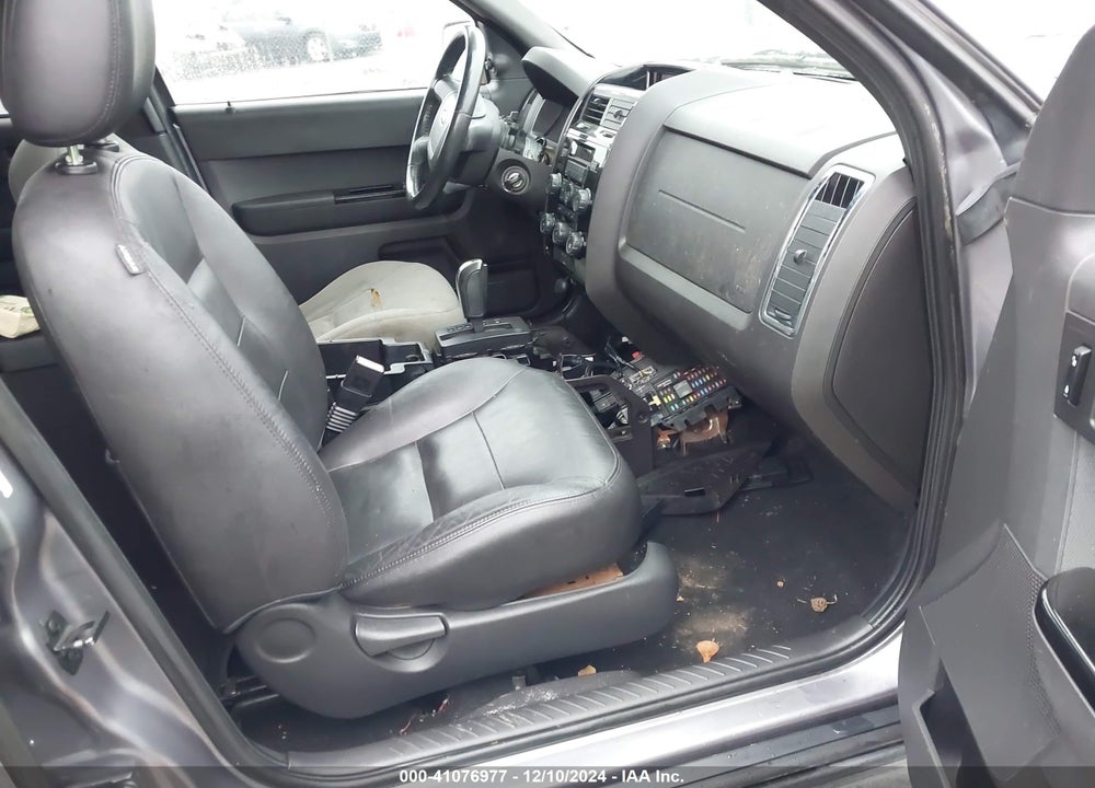 2008 FORD ESCAPE LIMITED VIN: 1FMCU04158KA59366