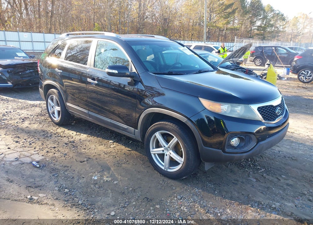 2011 KIA SORENTO LX V6 VIN: 5XYKT4A21BG063094