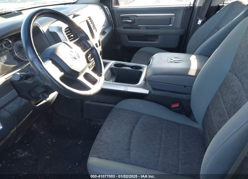 2016 RAM 1500 VIN: 1C6RR7LT9GS352205
