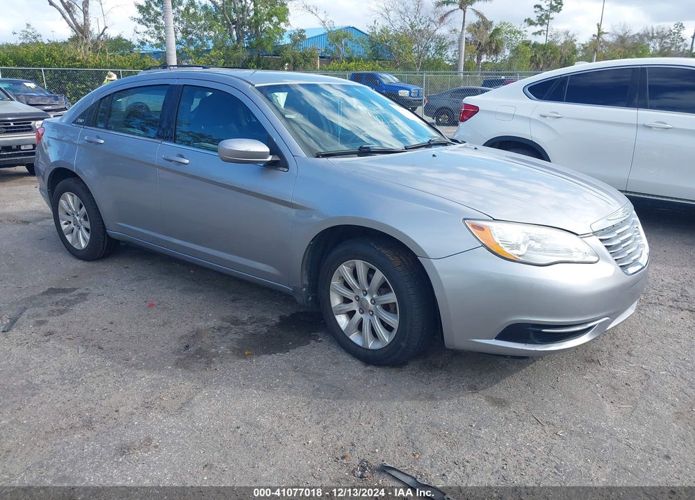 2013 CHRYSLER 200 TOURING VIN: 1C3CCBBB5DN764664