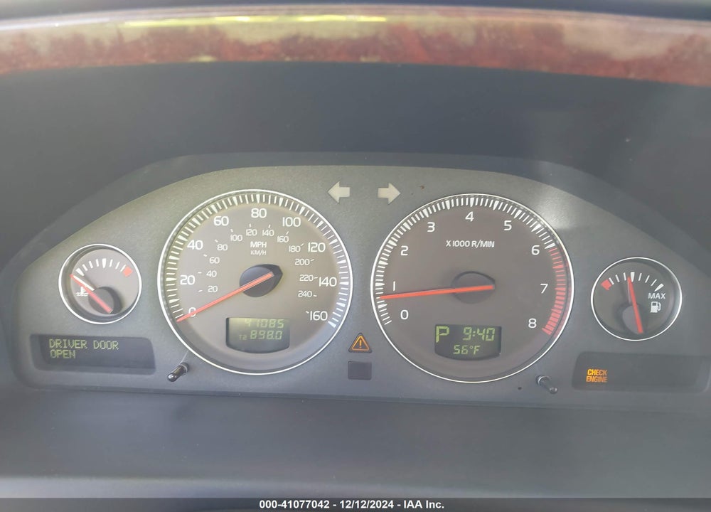 2005 VOLVO S60 2.5T VIN: YV1RS592052442463