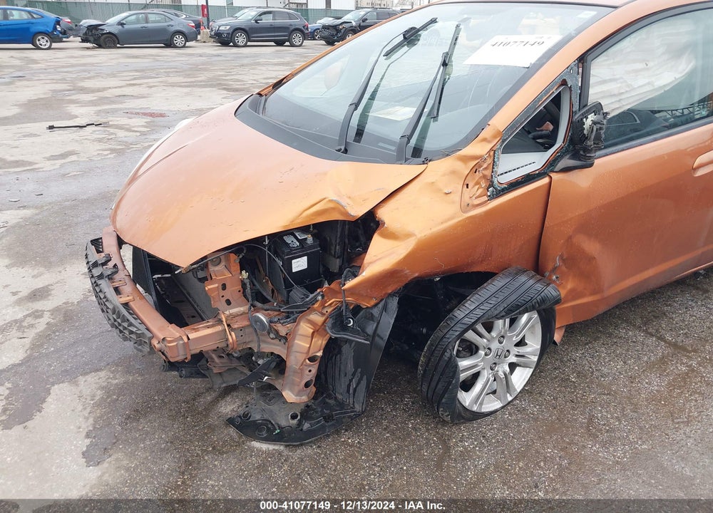 2011 HONDA FIT SPORT VIN: JHMGE8H58BS008691