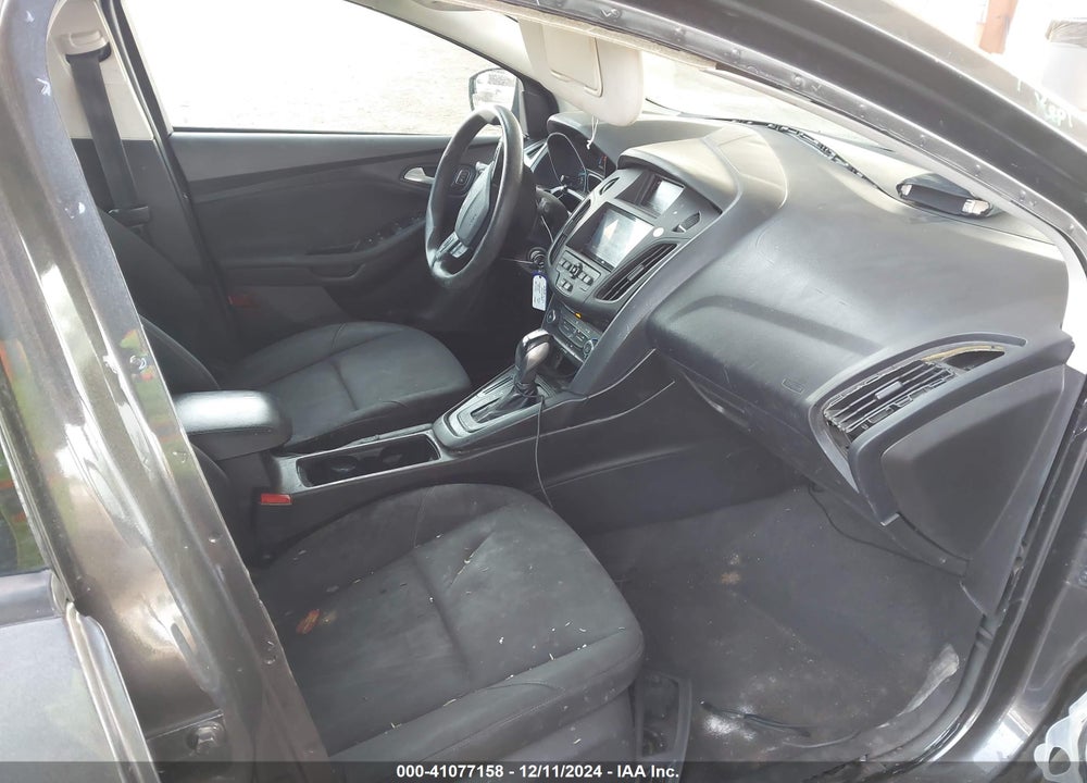2015 FORD FOCUS SE VIN: 1FADP3K29FL326390