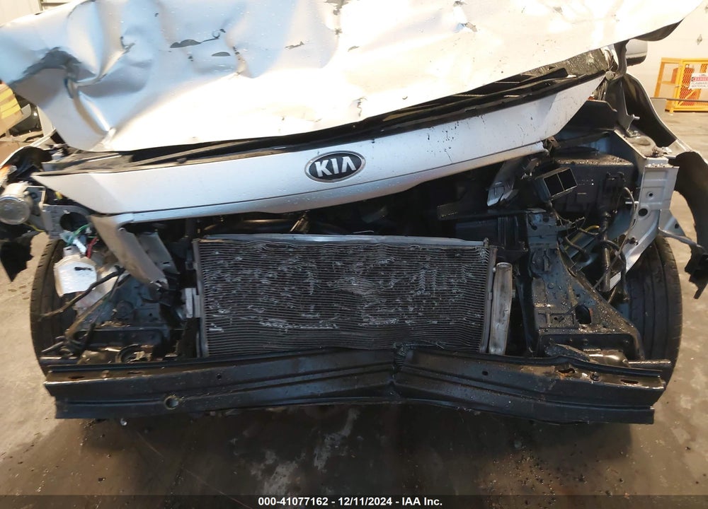 2016 KIA SEDONA L VIN: KNDMA5C1XG6111579