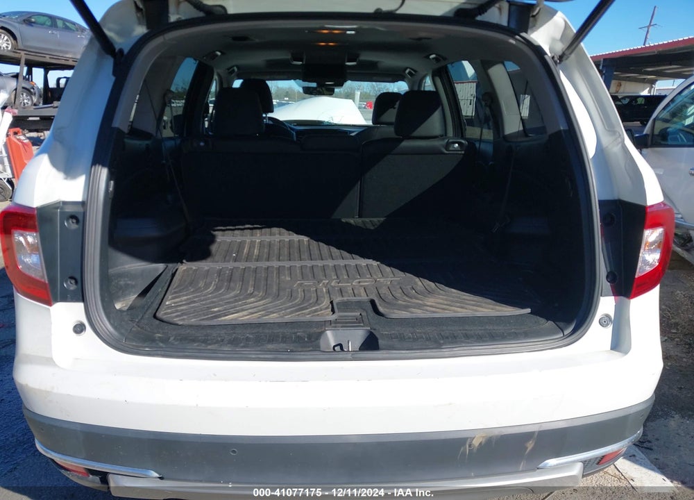 2021 HONDA PILOT 2WD TOURING 8 PASSENGER VIN: 5FNYF5H95MB014159