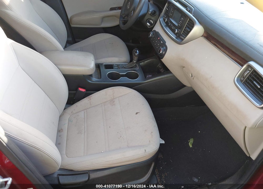 2016 KIA SORENTO 3.3L LX VIN: 5XYPG4A59GG026497