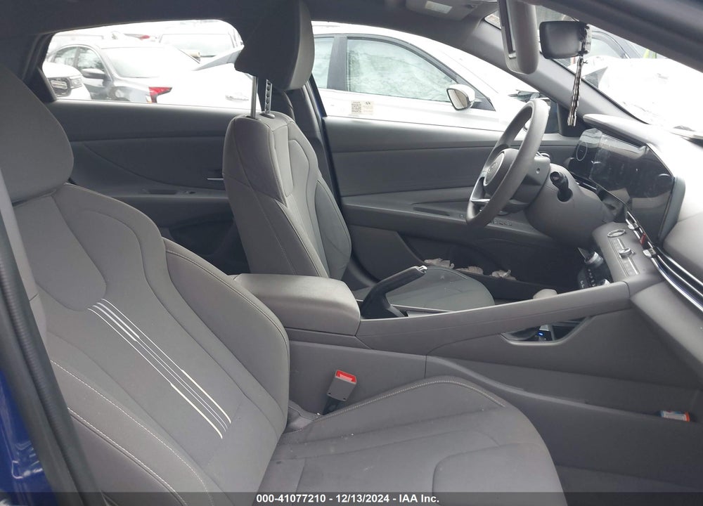 2024 HYUNDAI ELANTRA VIN: KMHLM4DG0RU640520